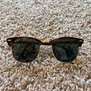 Ray-Ban Classic Tortoise and Gold Sunglasses